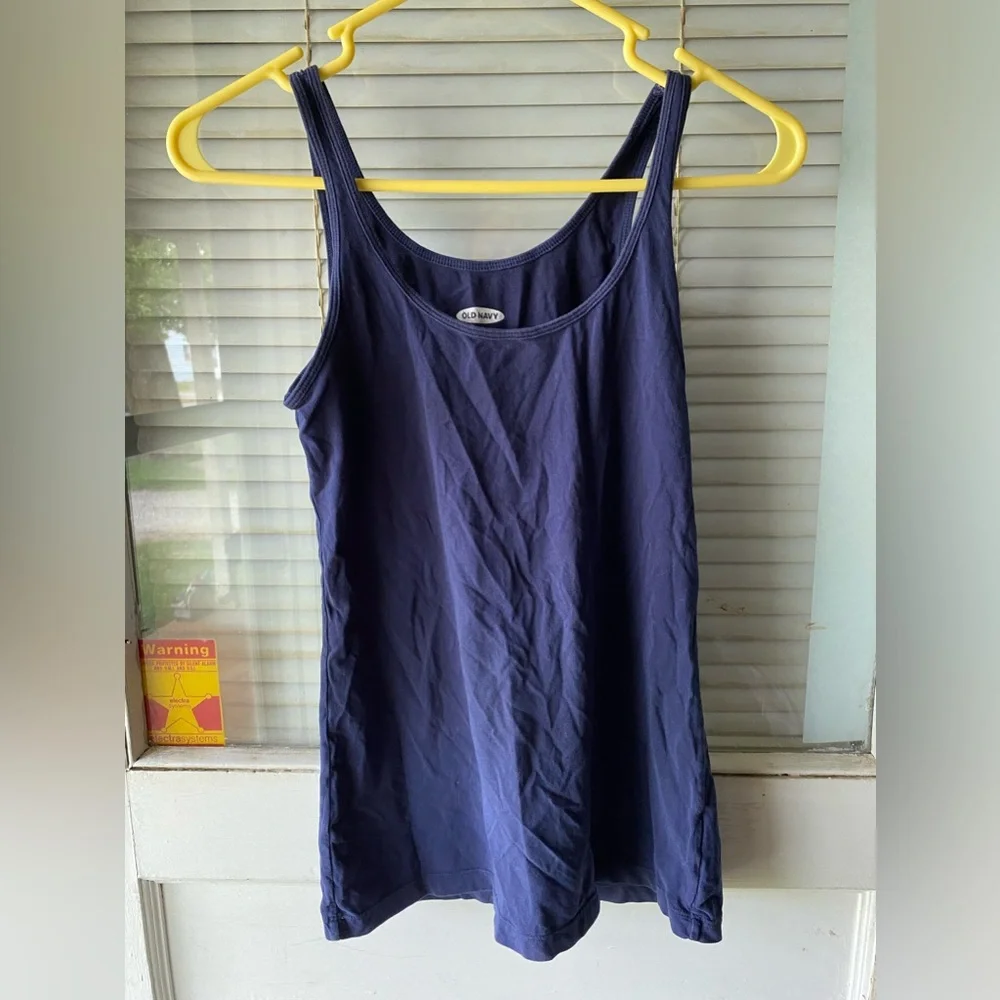 Tank tops - Picture 4 of 5